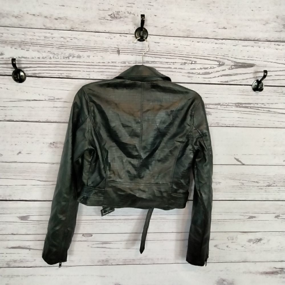 "Ashley outerwear" jacket 🧥  - Picture 4 of 7